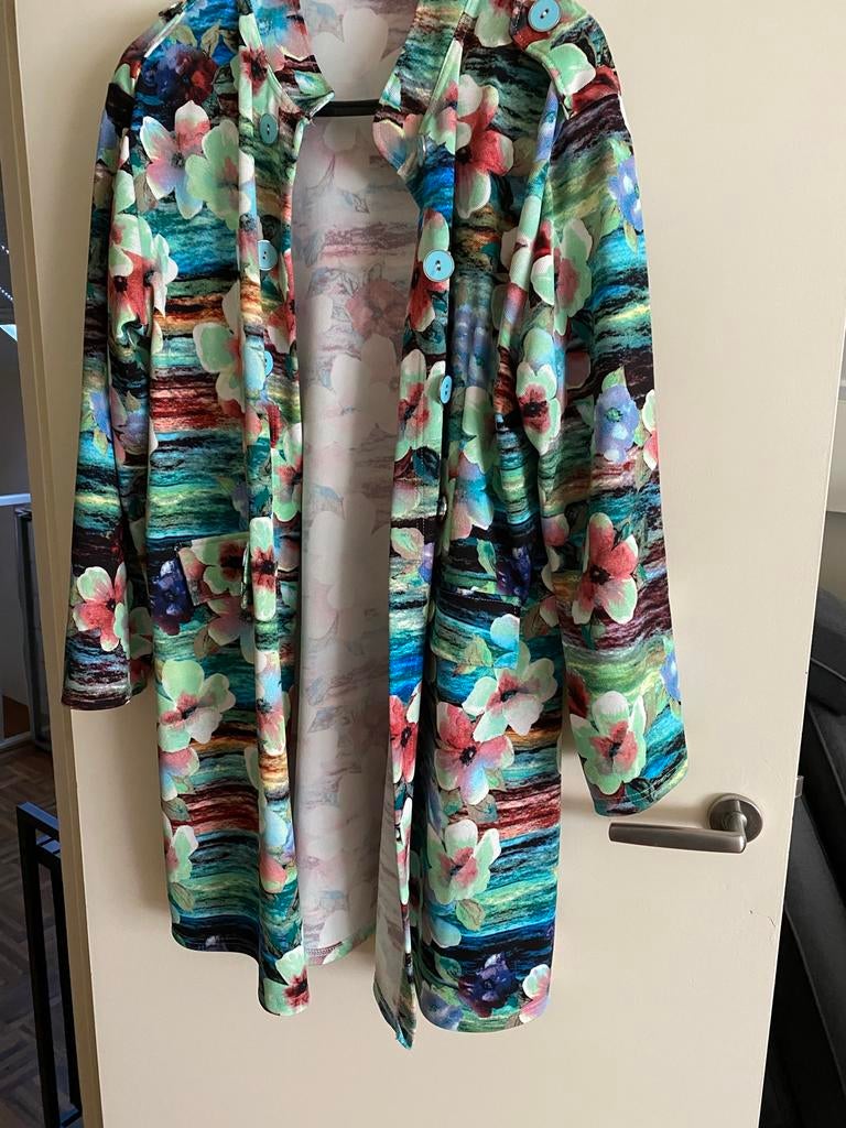 Magna stretch vest/jas met bloemenprint, maat 46-50, Kleding | Dames, Ophalen of Verzenden, Gedragen, Maat 46/48 (XL) of groter