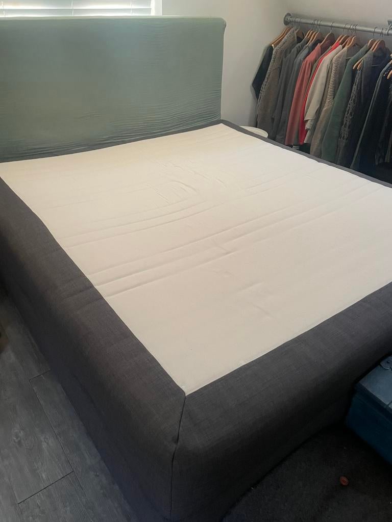 Ikea Hovag matras 180x200 cm, Huis en Inrichting, Slaapkamer | Matrassen en Bedbodems, Ophalen, Zo goed als nieuw, Tweepersoons