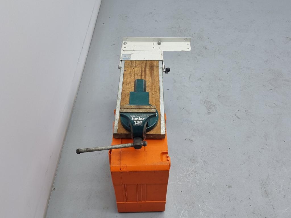 bankschroef systeem werkbank bus inrichting, Niet ingevuld, Niet ingevuld, Niet ingevuld