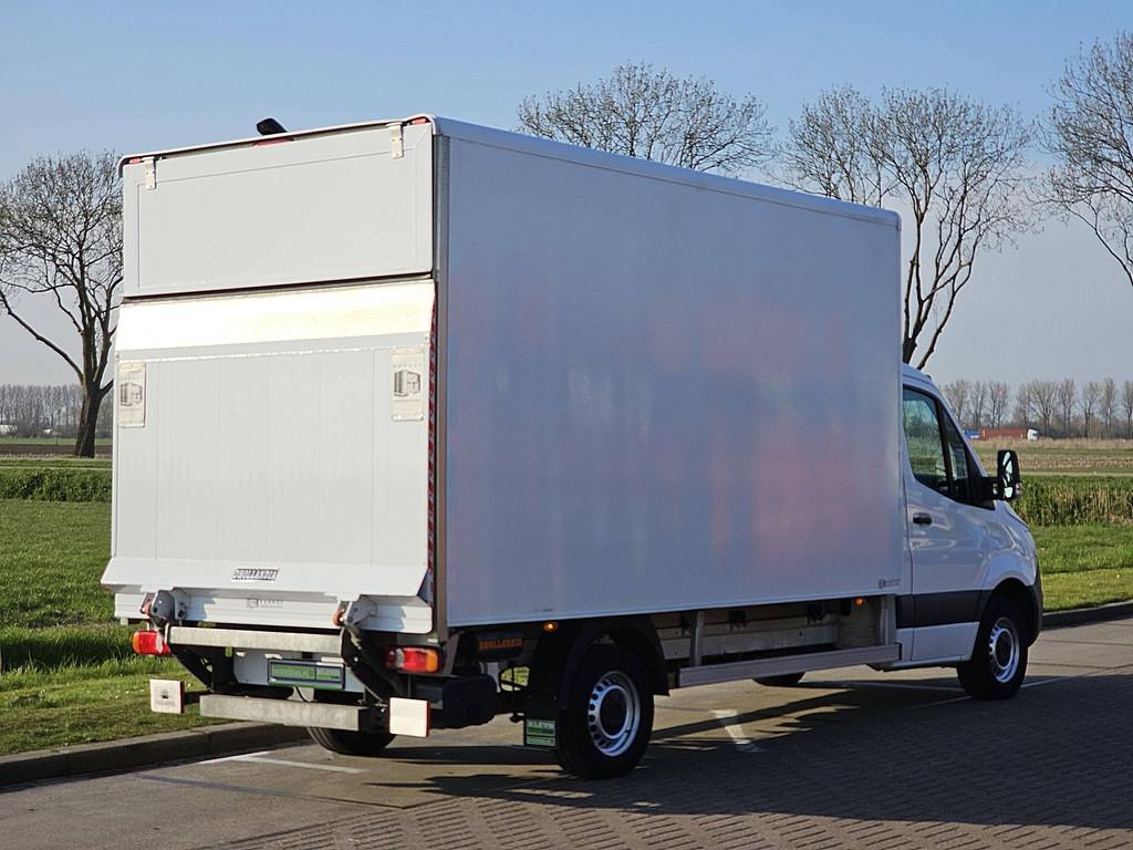 MERCEDES-BENZ SPRINTER 315 bakwagen laadklep!, Auto's, Bestelauto's, Automaat, Gebruikt, Euro 6, 150 pk