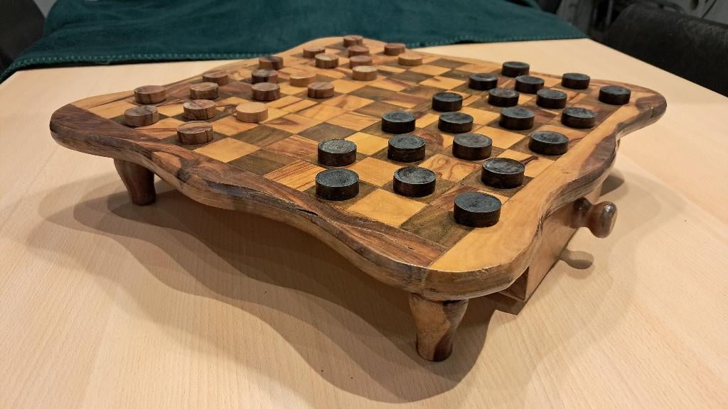 dambord van hout uit Tunesië, Een of twee spelers, Ophalen of Verzenden, Zo goed als nieuw, Diverse