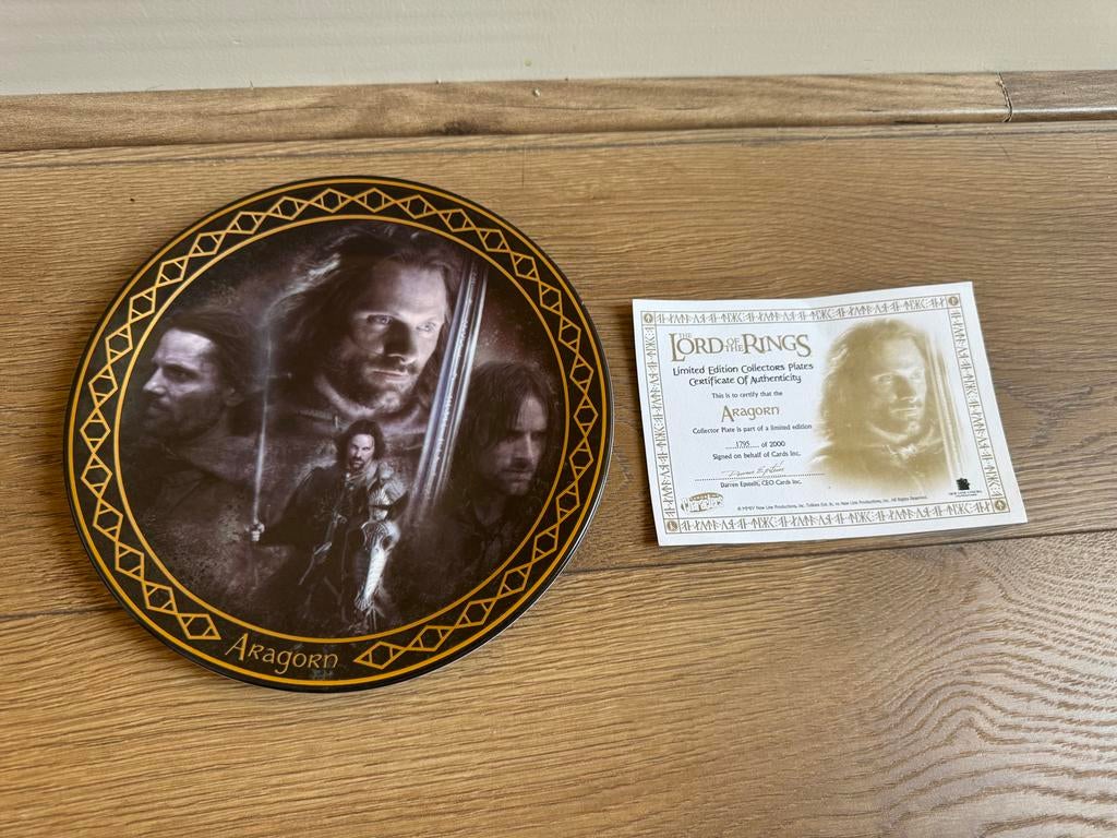 Lord of the Rings Aragorn Collector's Plate Limited Edition, Ophalen of Verzenden, Zo goed als nieuw, Overige typen