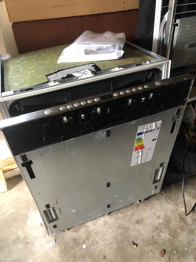 Inbouw vaatwasser, Ophalen, Minder dan 10 liter, Zo goed als nieuw, Inbouw