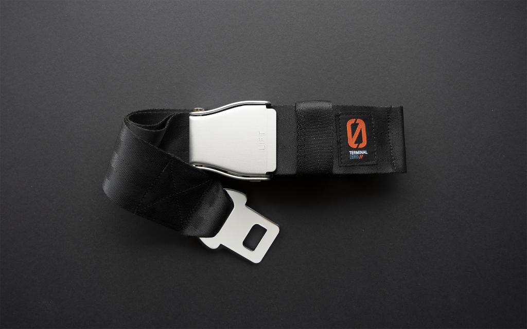 riem met vliegtuiggesp, Verzenden, Zwart, Nieuw, 115 cm of meer