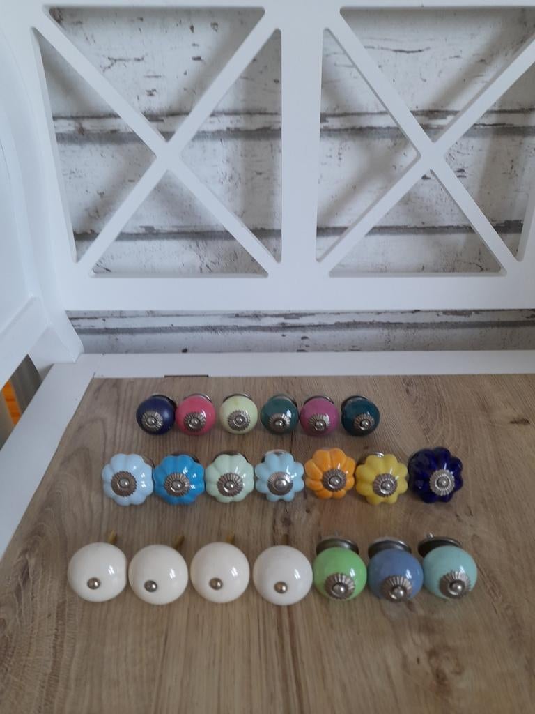 Porseleinen knopjes 20 stuks, Verzenden