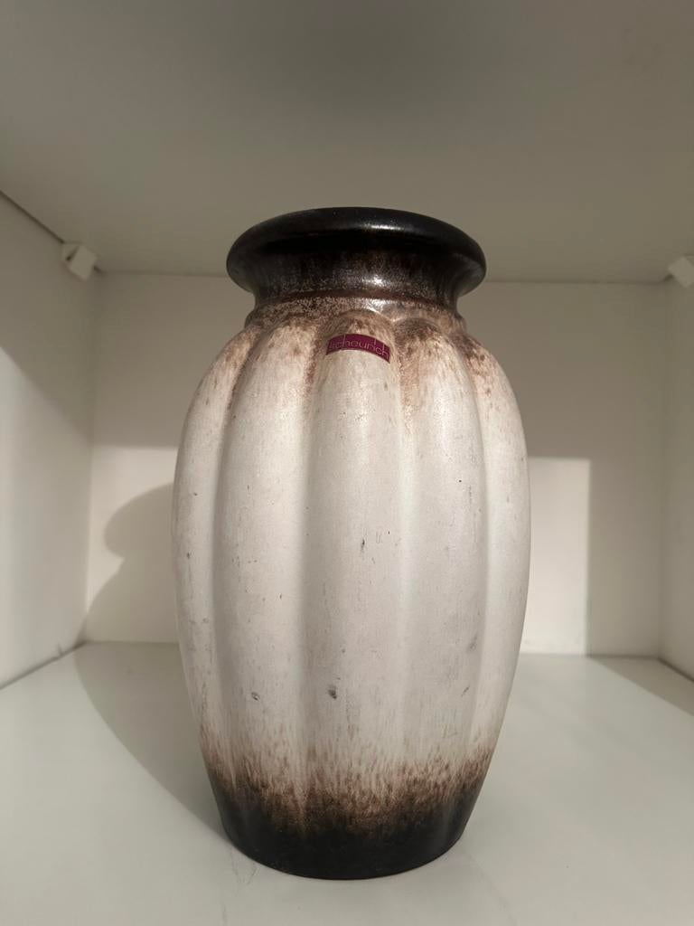 Scheurich vaas w germany, Overige kleuren, Aardewerk of Porselein, Ophalen of Verzenden, Zo goed als nieuw