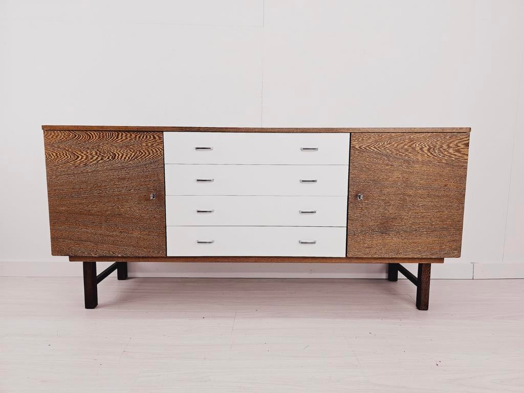 Vintage mid-century dressoir, 1970's televisiemeubel., Gebruikt, Met deur(en), ., 150 tot 200 cm