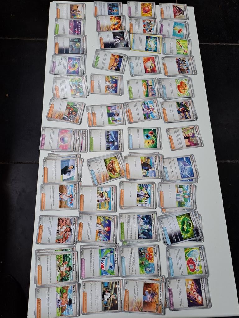 Grote collectie pokemon kaarten, Hobby en Vrije tijd, Verzamelkaartspellen | Pokémon, Ophalen of Verzenden, Meerdere kaarten