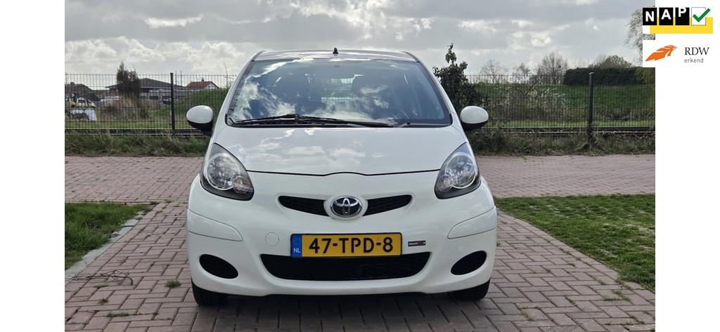 Toyota Aygo 1.0-12V Comfort Navigatie | 2012 | AIrco | 5-Deu, Voorwielaandrijving, Euro 5, Gebruikt, 4 stoelen