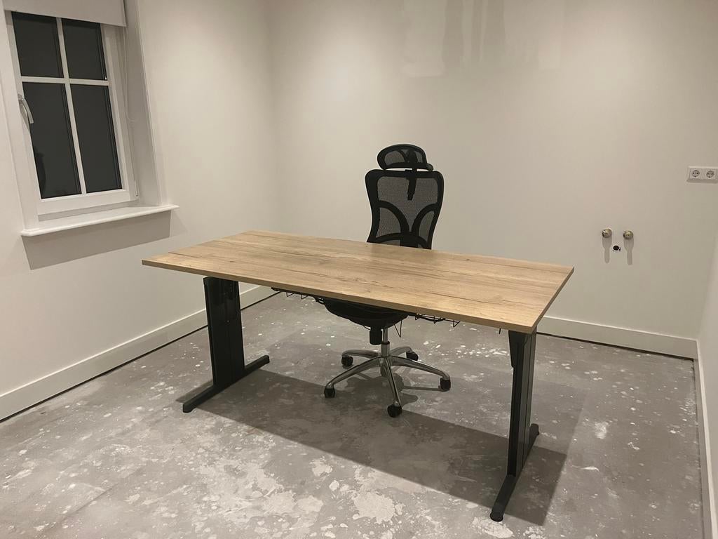 Set 2x hoogte verstelbaar bureau ( 180x80 cm ) met stoel, Ophalen, In hoogte verstelbaar, Zo goed als nieuw