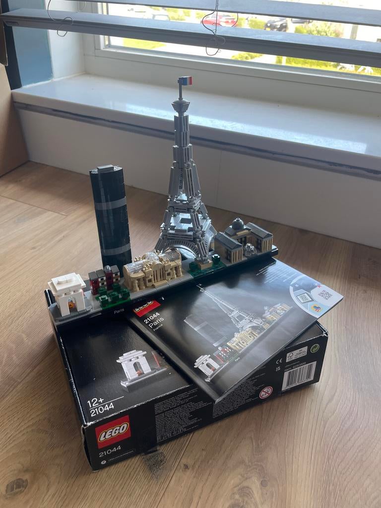 Lego Architecture 21044 Parijs - Compleet en gemonteerd, Ophalen of Verzenden, Gebruikt, Complete set, Lego