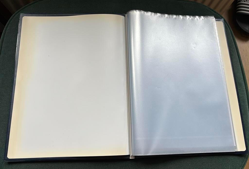 Presentatie map A4 met insteekhoezen, Ophalen of Verzenden, Zo goed als nieuw