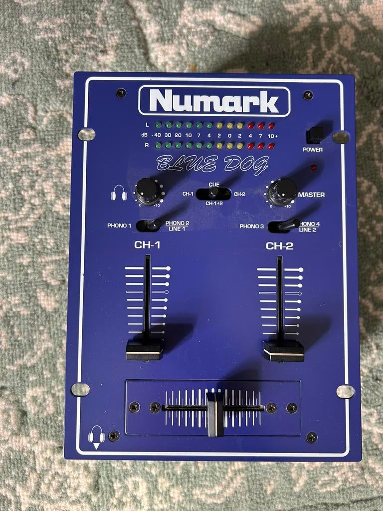 Numark Blue Dog Mixer, Muziek en Instrumenten, Mengpanelen, Ophalen of Verzenden, Zo goed als nieuw, Minder dan 5 kanalen
