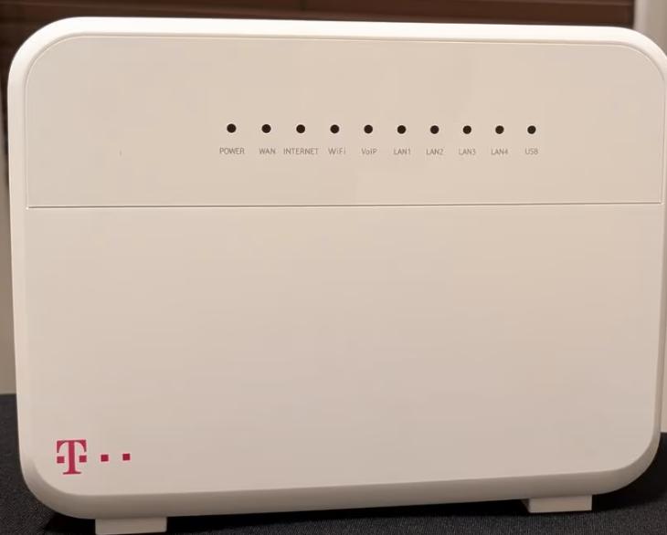 T-Mobile Thuis Router - HG659, zgan, wit, plug and play, Computers en Software, Routers en Modems, Zo goed als nieuw, Router met modem