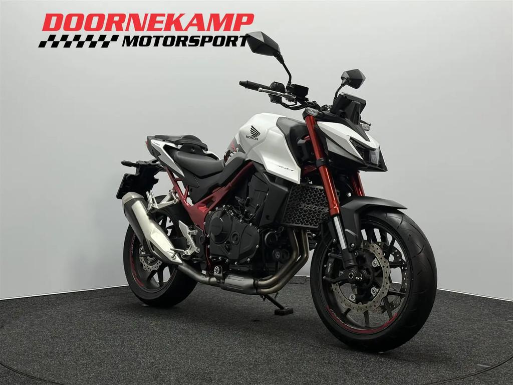 Honda CB 750 HORNET € 8.250,00 - foto 3