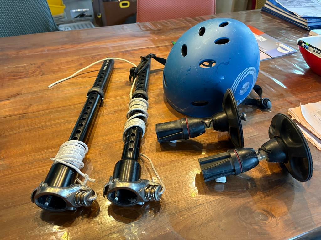 Neilpryde mxt rdm verlenger baseplate en helm maat L, Watersport en Boten, Windsurfen, Ophalen, Zo goed als nieuw, Overige typen