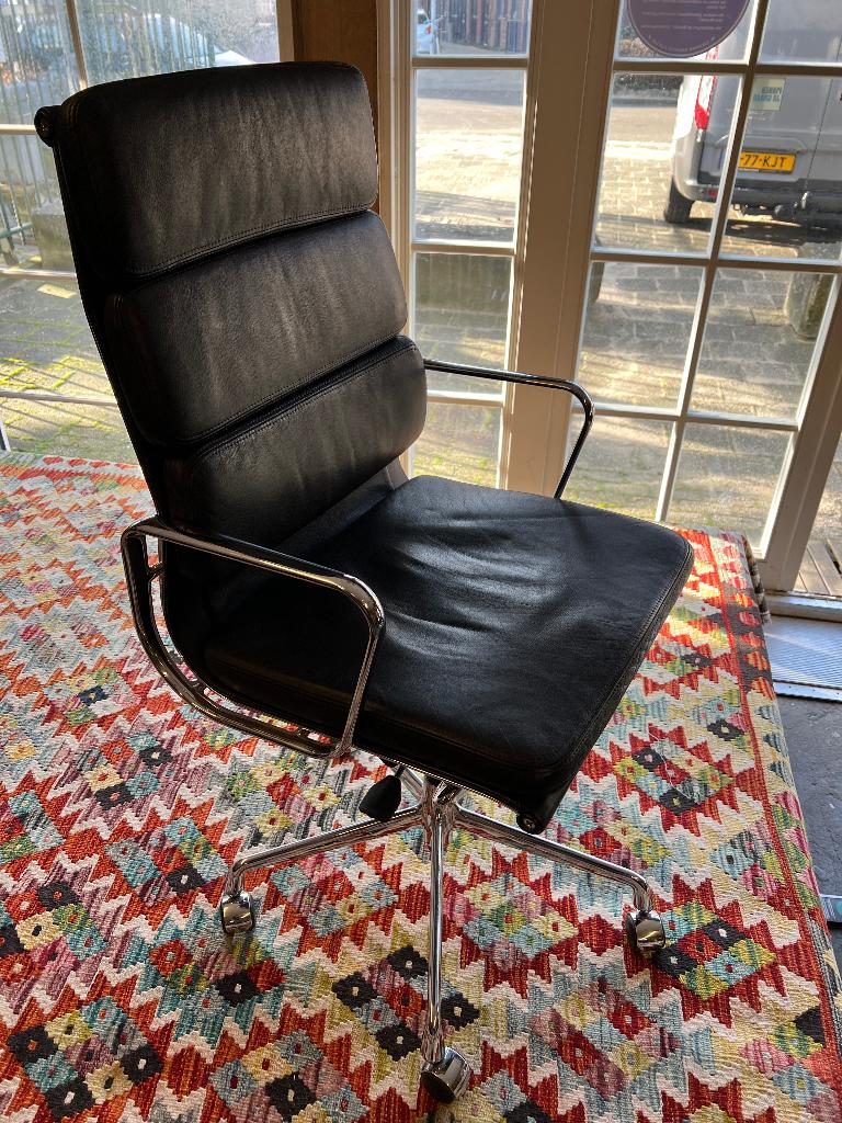 Vitra Eames Soft Pad EA 219 EA219, Huis en Inrichting, Bureaustoelen, Ophalen of Verzenden, Gebruikt, Wit