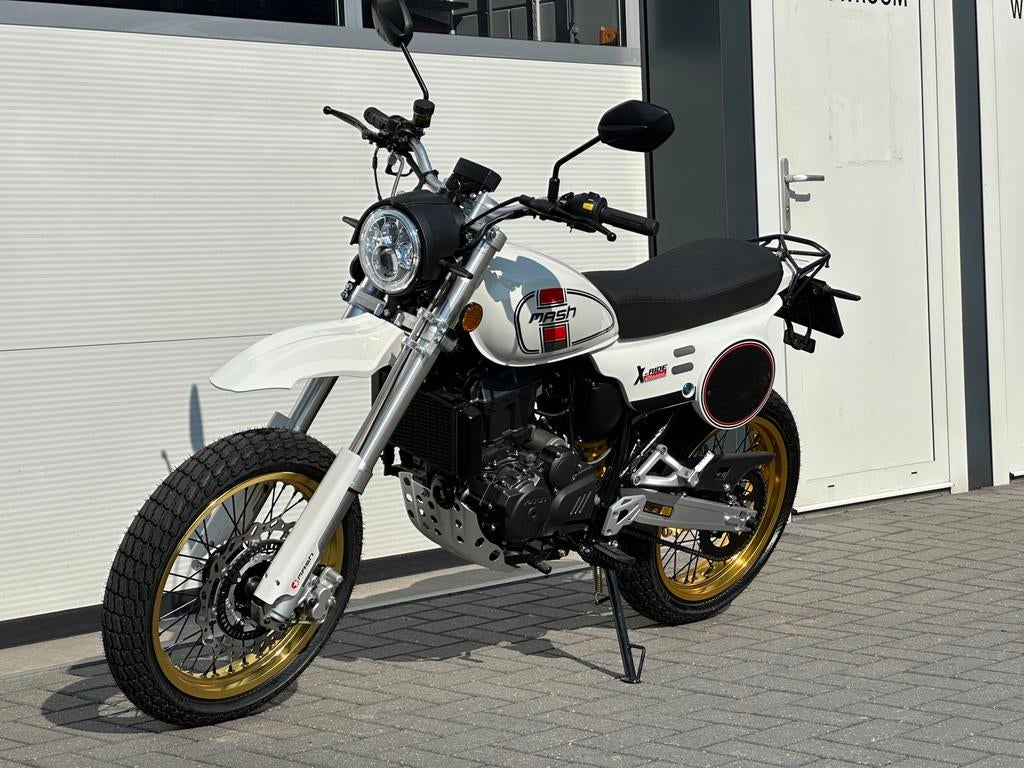 Mash X-Ride 125 11KW A1  Black., Motoren, Motoren | Mash, Ijsselstein, Bedrijf, 125 cc, 1 cilinder