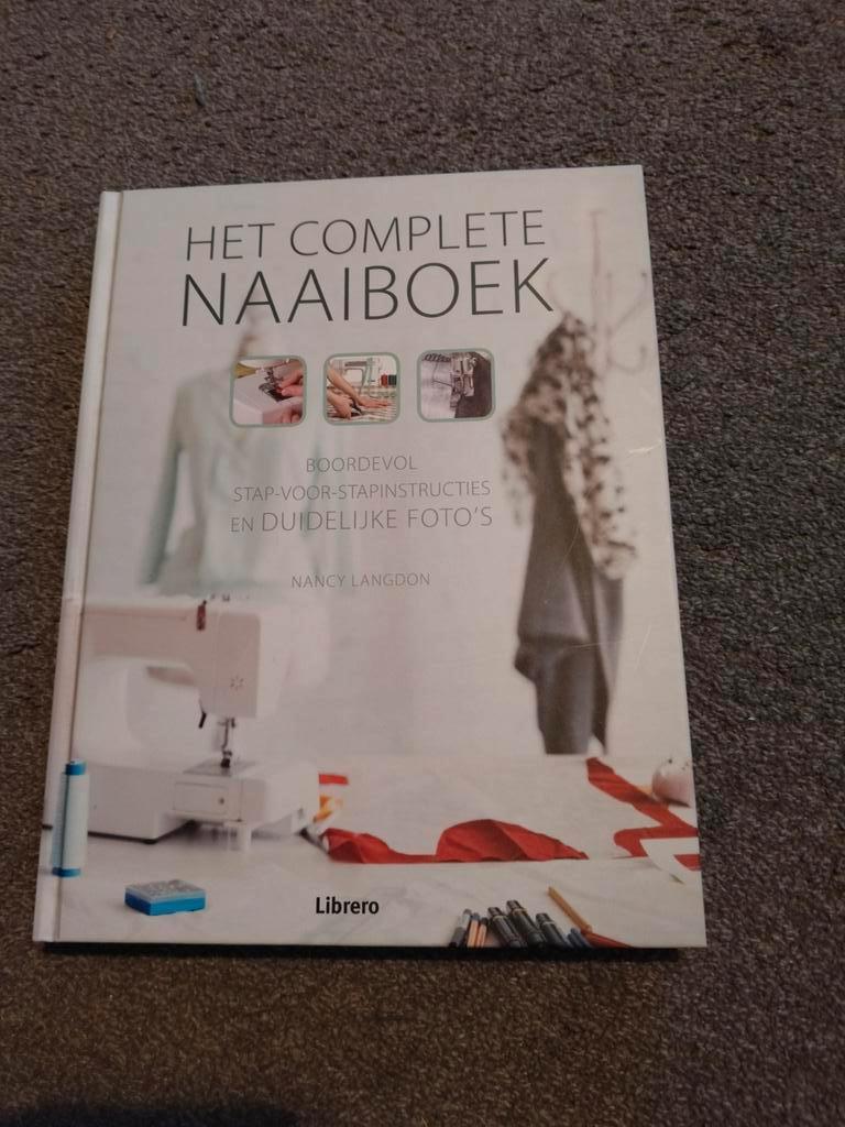 Het Complete Naaiboek - Nancy Langdon, Ophalen of Verzenden, Zo goed als nieuw