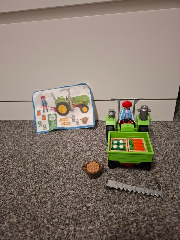 Tractor met groenten en melkkannen, Ophalen of Verzenden, Zo goed als nieuw