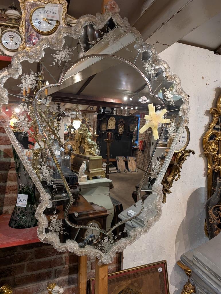Grote Murano spiegel Italië. 110x85. Cm. €395., Antiek en Kunst, Ophalen, Rechthoekig