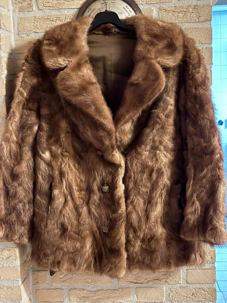 Mooie vintage bontjas met muts, Ophalen of Verzenden, Zo goed als nieuw, Maat 38/40 (M), Bruin