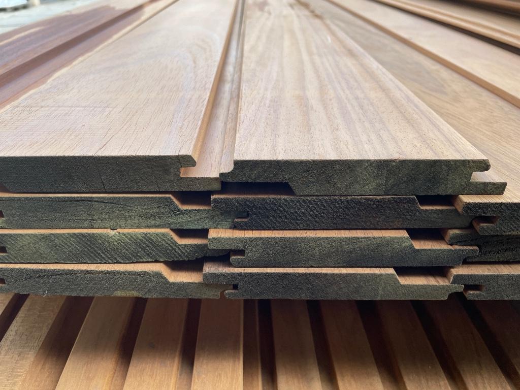 Ayous rabat 24 stuks 395 cm gevelbekleding  channelsiding