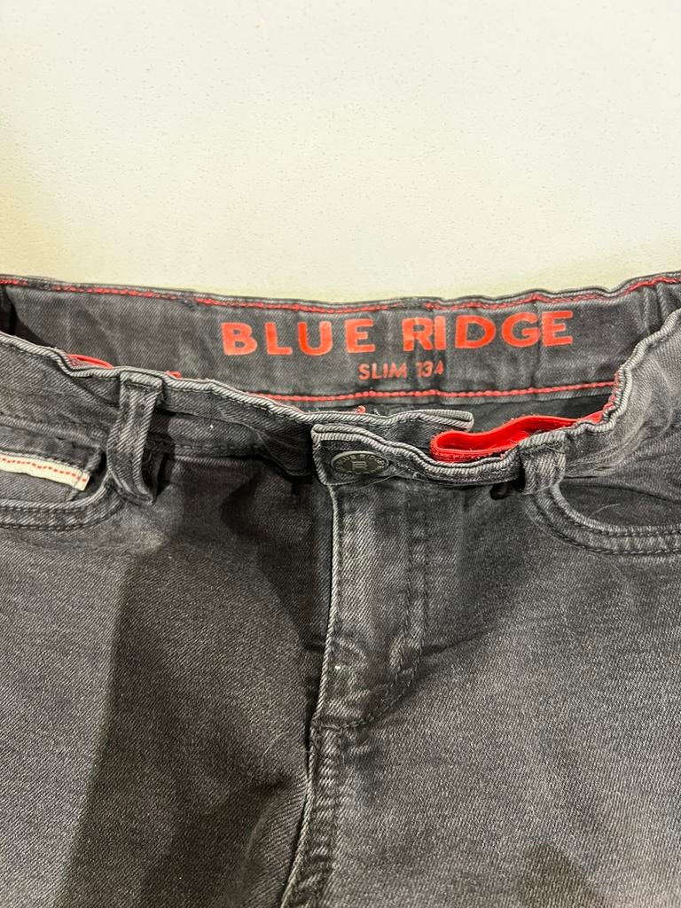 Zwart spijkerbroekje, mt 134. Blue Ridge. Slim model. Zwart., Ophalen of Verzenden, Zo goed als nieuw, Jongen, Broek