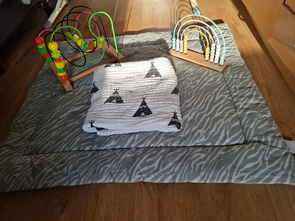 Baby Speelpakket: Boxkleed, Deken, Regenboog & Kralenboog, Kinderen en Baby's, Ophalen, Zo goed als nieuw