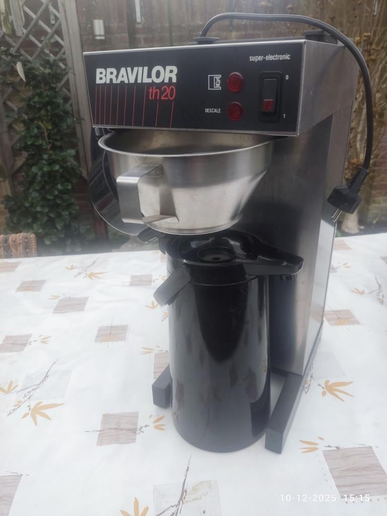Gereviseerde bravilor th20 thermos pompkan koffiezetapparaat, Ophalen