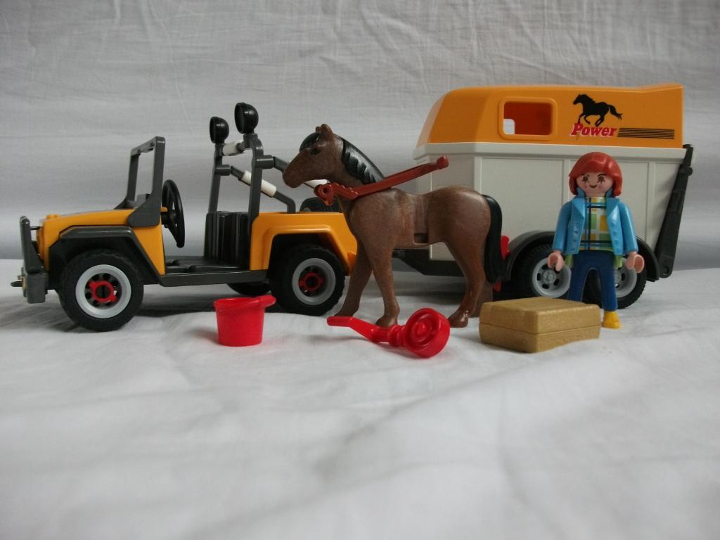 Playmobil set 3249 Farm jeep met paardentrailer, Ophalen of Verzenden, Gebruikt, Complete set