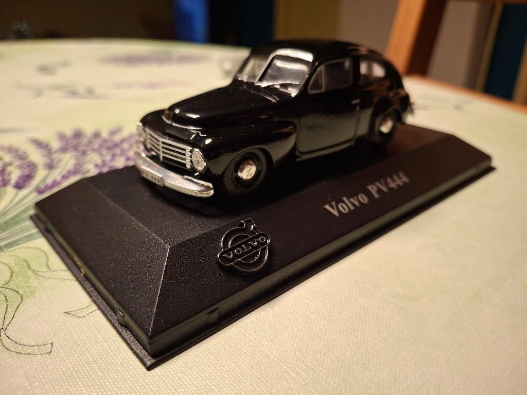 Volvo PV444 Zwart  (Atlas), Hobby en Vrije tijd, Modelauto's | 1:43, Ophalen of Verzenden, Nieuw, Auto, Overige merken