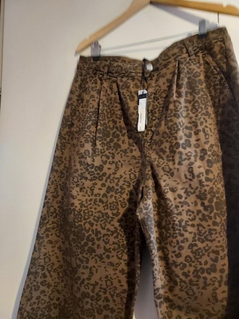 10 days, Maat 38/40 (M), Bruin, Nieuw, Ophalen of Verzenden