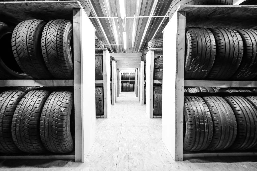 Gebruikte 20 inch banden alle maten 275-30-20 245-35-20 enz., Ophalen, Autobedrijf Bovak, Gebruikt, Weidehek 58C