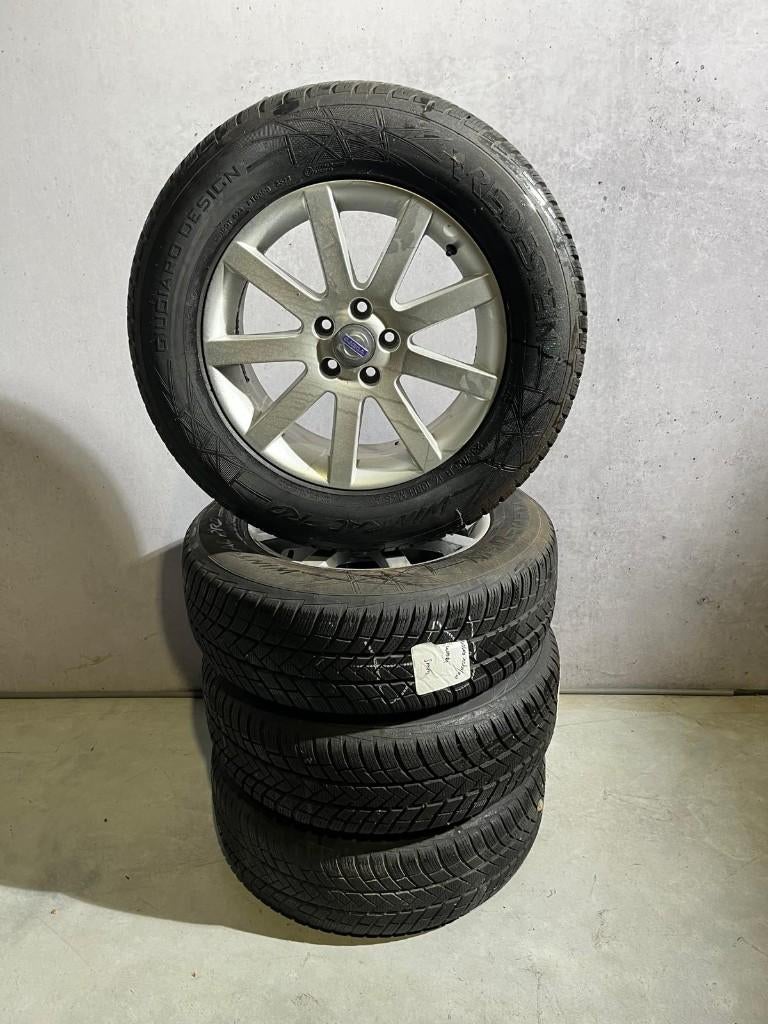 Set winter wielen Volvo XC90, Auto-onderdelen, Banden en Velgen, Ophalen, Gebruikt, Banden en Velgen, 17 inch