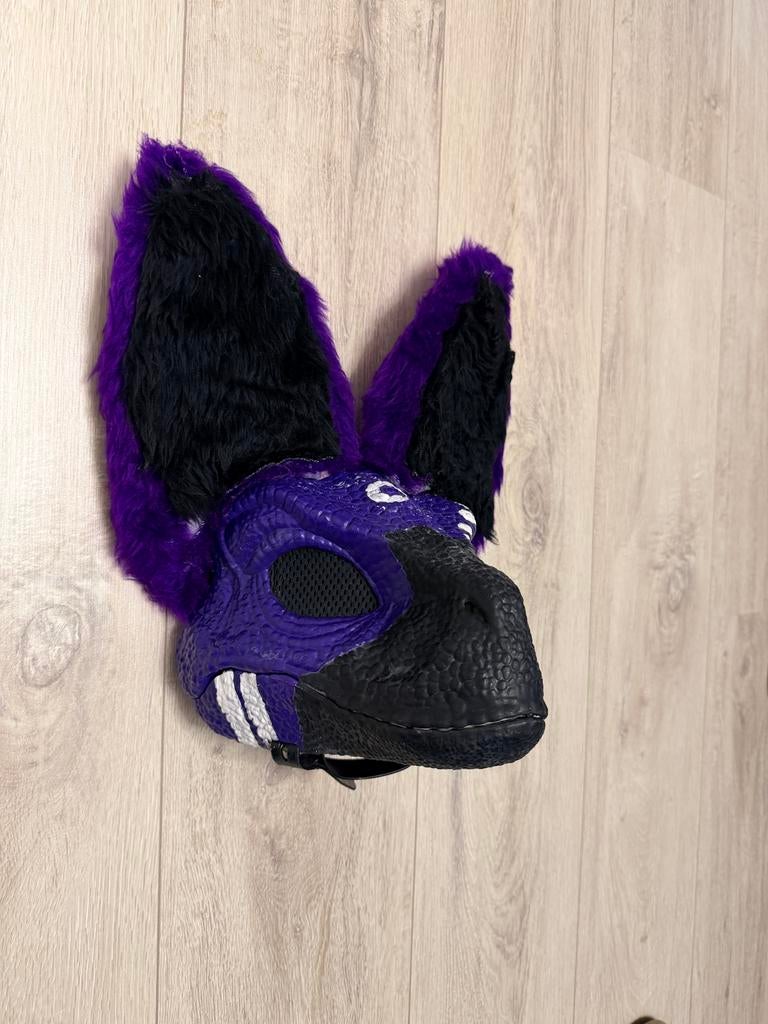 Dino mask furry hand geschilderd en customized, Hobby en Vrije tijd, -, -, Overige typen, Ophalen of Verzenden