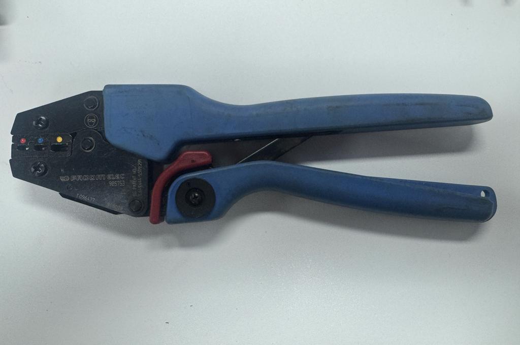 Facom kabelschoen krimptang (AMP), Doe-het-zelf en Verbouw, Gereedschap | Handgereedschap, Ophalen of Verzenden, Zo goed als nieuw