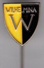 Wilhelmina zilverkleurig voetbal club speldje ( Y_106 ), Verzenden, Nieuw, Sport, Speldje of Pin