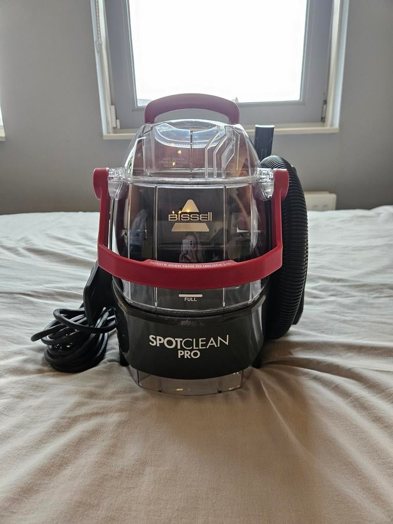 Te Huur (for rent) Bissell Spotclean Pro, Doe-het-zelf en Verbouw, Reinigingsmachines, Ophalen