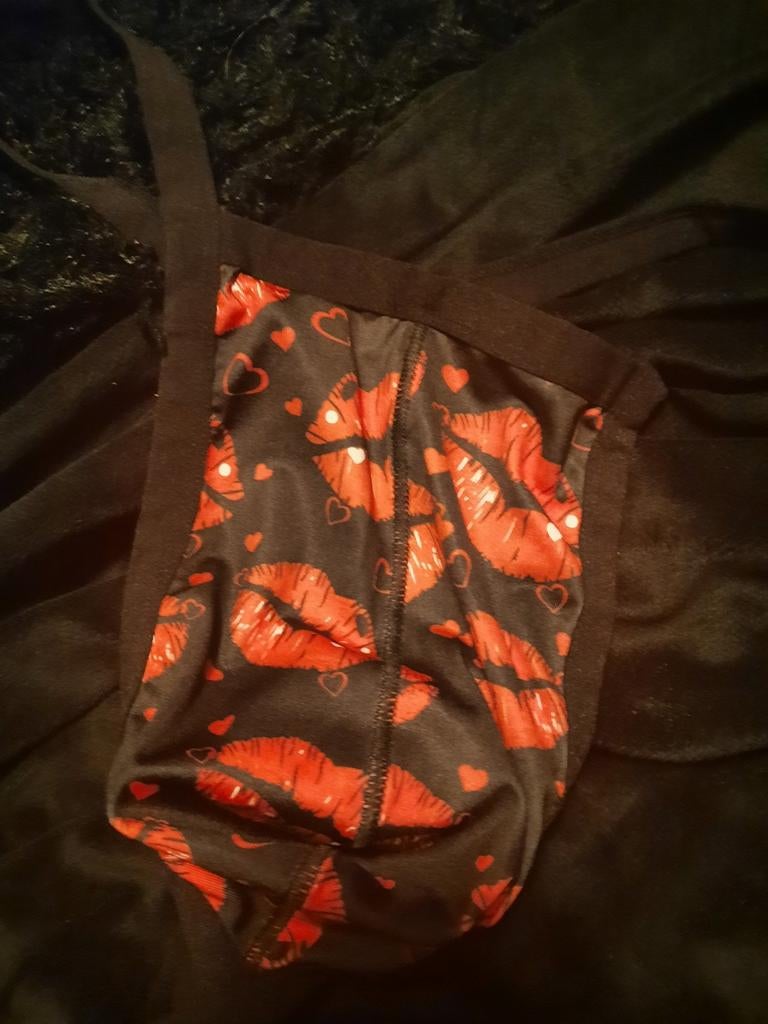 String, Ophalen of Verzenden, Zwart, Slip