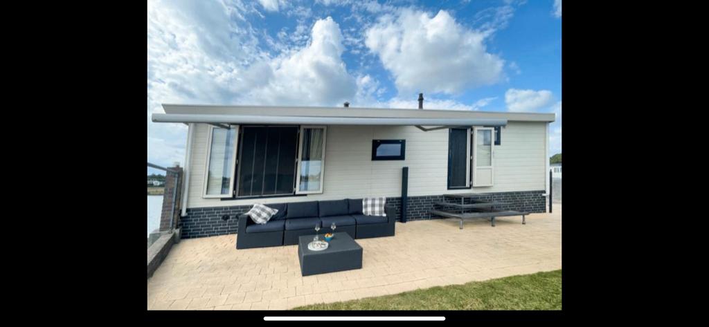 Luxe( Mantelzorg) Chalet winterhard cv 12x4.80 goede conditi, Tot en met 6