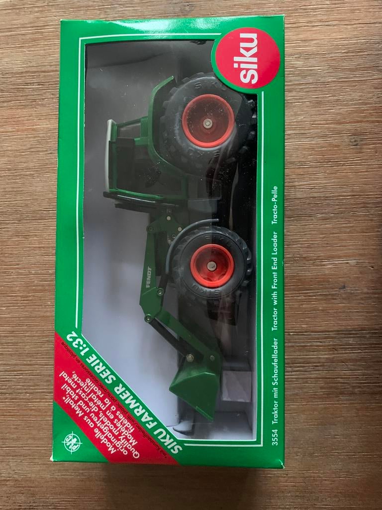 Siku Fendt 714 1:32 nieuw in doos, Ophalen of Verzenden, Nieuw, Tractor of Landbouw, SIKU