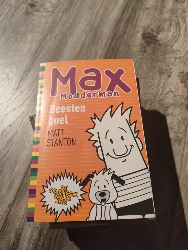 Matt Stanton - Beestenboel (Special), Boeken, Kinderboeken | Jeugd | onder 10 jaar, Zo goed als nieuw, Fictie algemeen, Ophalen of Verzenden