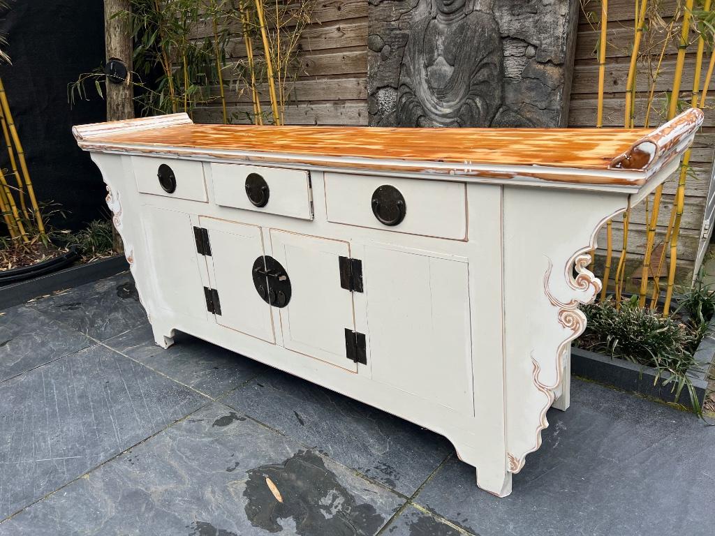 Chinees dressoir Chinese brocante kast wit creme 208 cm, Huis en Inrichting, Kasten | Dressoirs, Verburgt Vintage, Gebruikt, Ophalen of Verzenden