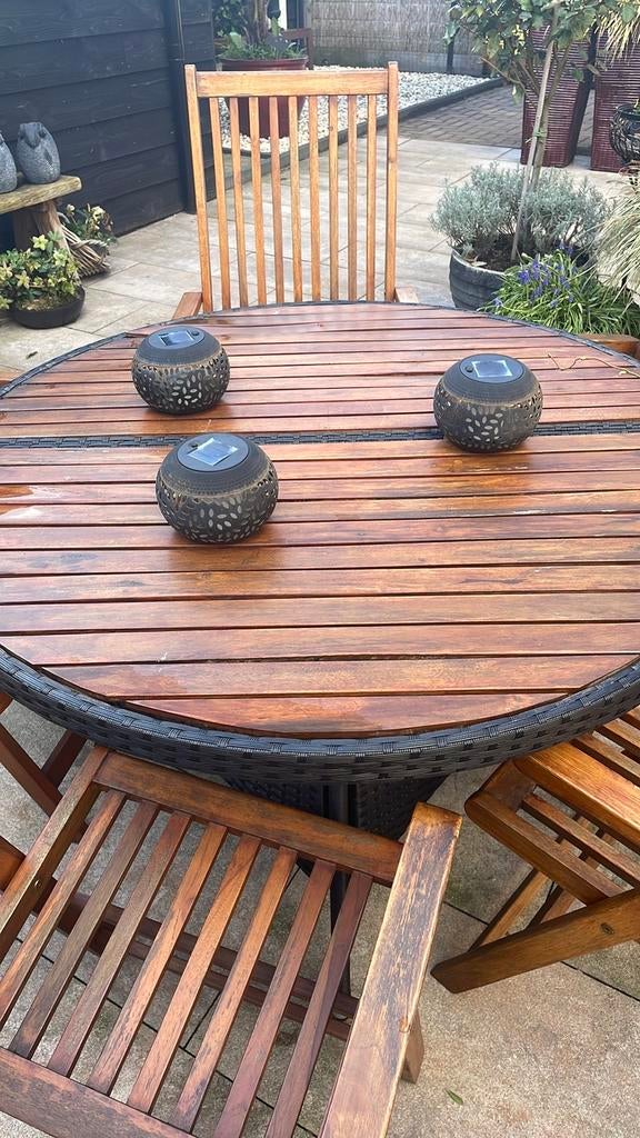 Tuintafel rond, Ophalen of Verzenden, Zo goed als nieuw, Hout, 2 zitplaatsen