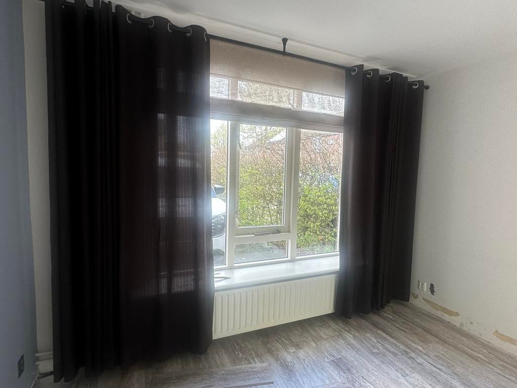 Gordijnen grijsbruin met roedes (kattenhalen), Ophalen, Gebruikt, Bruin, 200 cm of meer