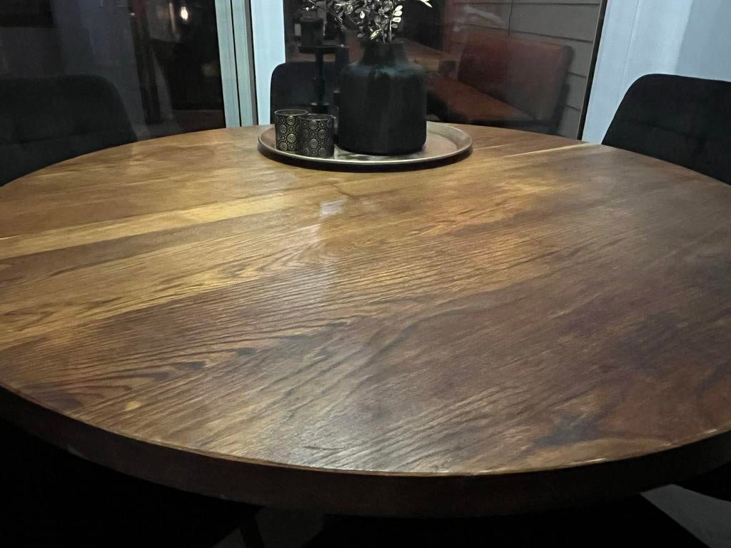 Eikenhouten tafel met nano coating en ijzeren poot, Ophalen, Gebruikt, 100 tot 150 cm, Vier personen