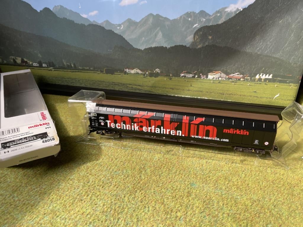 Märklin 48058 Een grootvolume-schuifwandwagen in DB, Wisselstroom, Wagon, Ophalen of Verzenden, Zo goed als nieuw