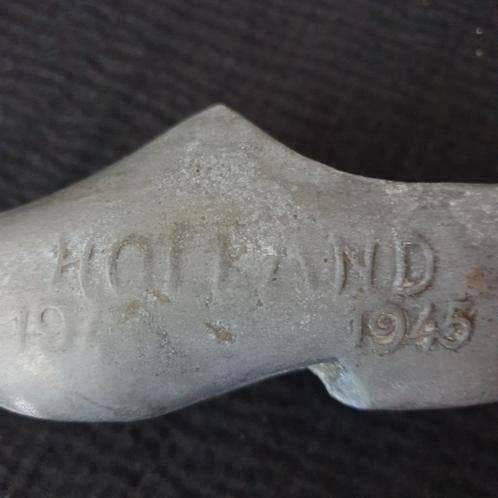 Vintage metalen klompje WO II Holland 1944-1945 hongerwinter, Verzamelen, Ophalen of Verzenden, Overige soorten, Nederland, Kunstobject