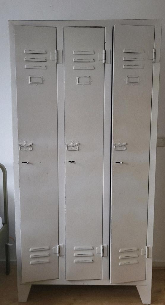 Stoere industriële lockerkast - 3 deuren, 12 vakken, Huis en Inrichting, Kasten | Lockerkasten, Ophalen, Zo goed als nieuw, Industrieel, Stoer, Vintage